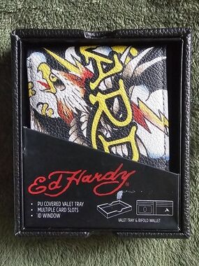 Ed Hardy Bi Fold Wallet